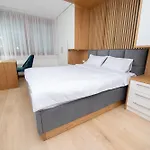 Apartment Hall *
