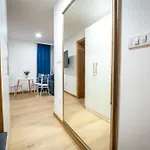 Hall Apartment *